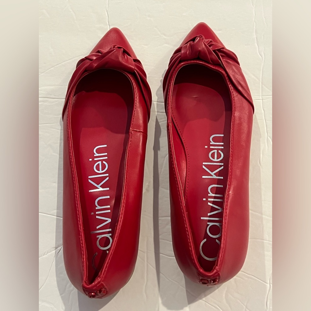 Calvin Klein Women’s Red Loafers Kendy Ballet Flats Shoes 7M Chic Trendy